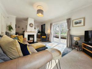 Photo 28- click for photo gallery